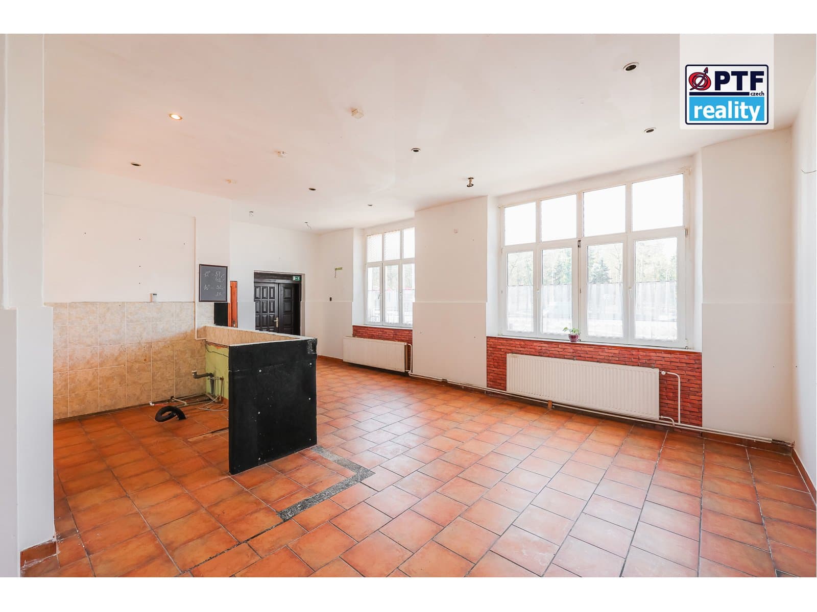 Pronájem zavedené restaurace v Plzni na Slovanech, ul. Slovanská — Plzeň (fotografie 14)