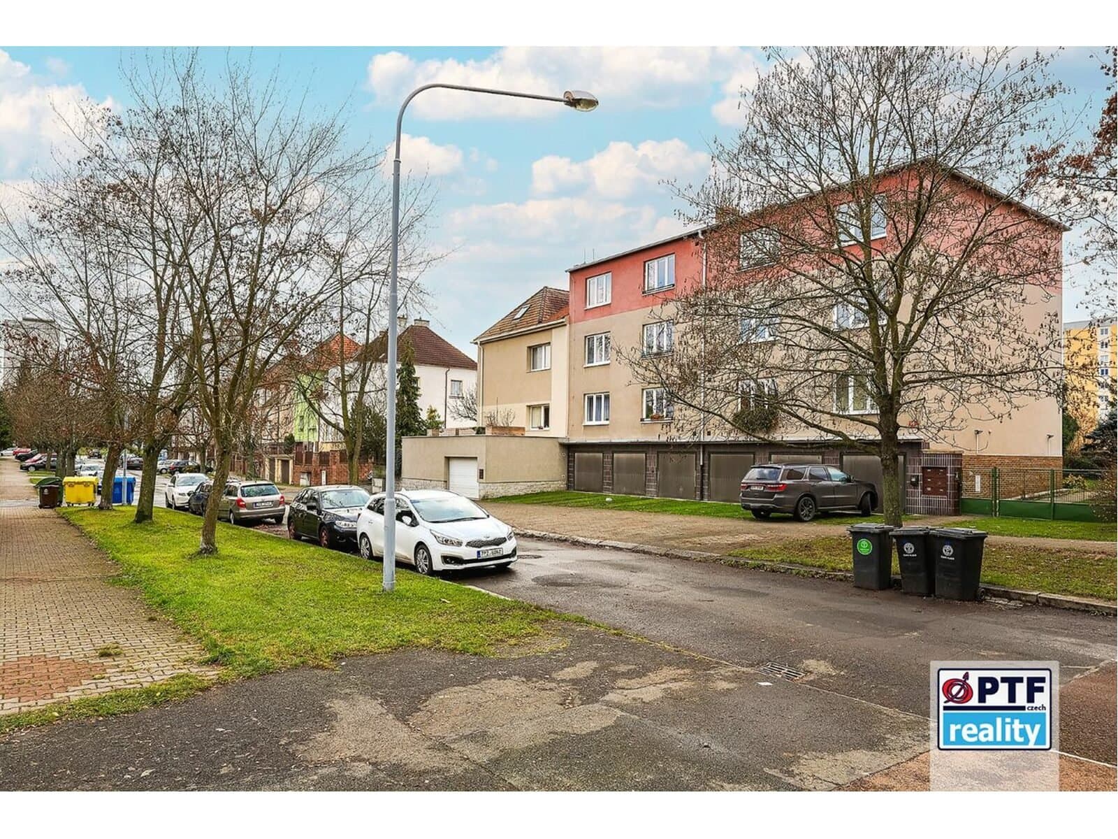 Pronájem bytu 3+1 v Plzni na Slovanech — Plzeň (fotografie 15)
