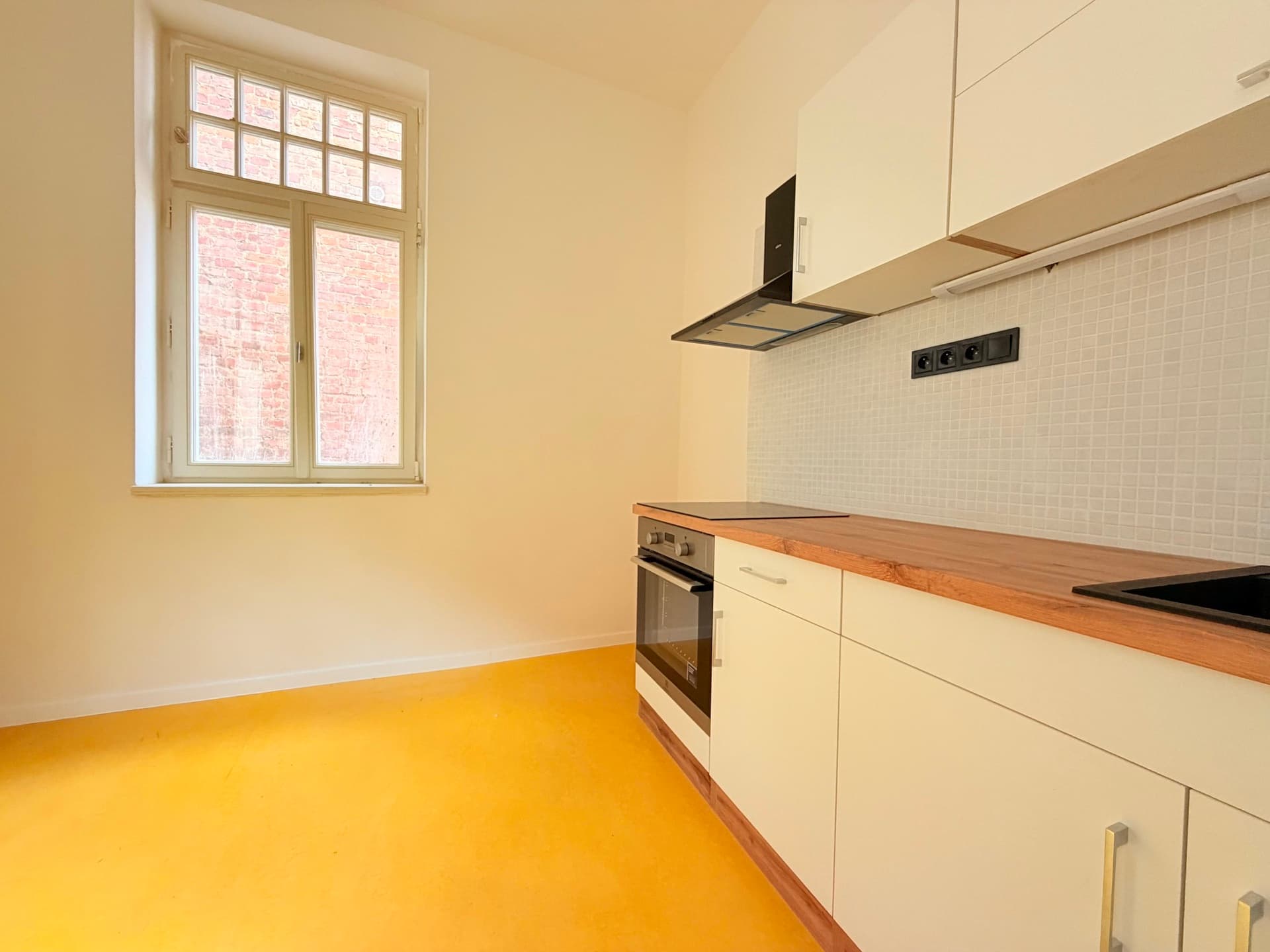 Pronájem slunného bytu 3+1 72 m² v centru Plzně — Plzeň (fotografie 3)