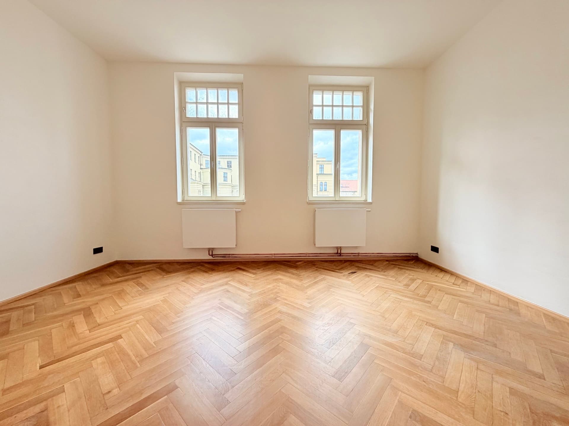 Pronájem slunného bytu 3+1 72 m² v centru Plzně — Plzeň (fotografie 9)