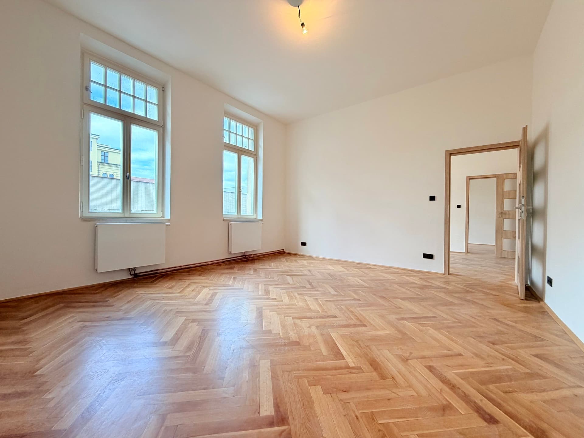 Pronájem útulného bytu 3+1 v centru města 74 m², Plzeň
