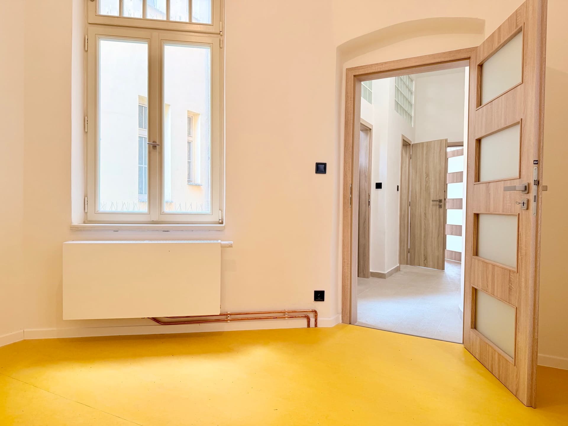 Pronájem útulného bytu 3+1 v centru města 74 m², Plzeň — Plzeň (fotografie 4)