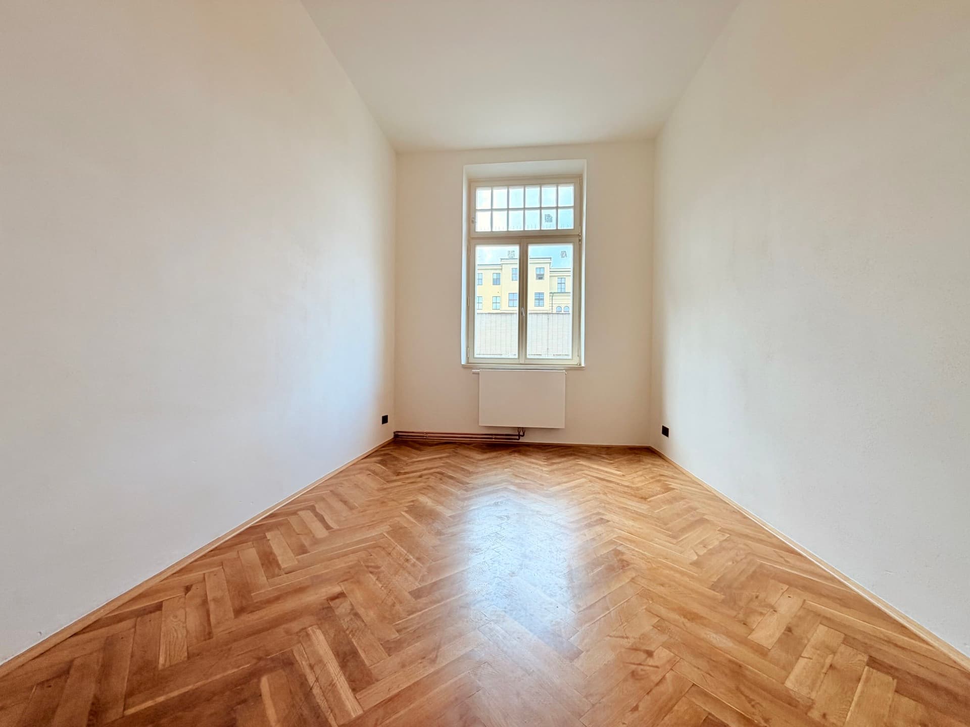 Pronájem útulného bytu 3+1 v centru města 74 m², Plzeň — Plzeň (fotografie 11)