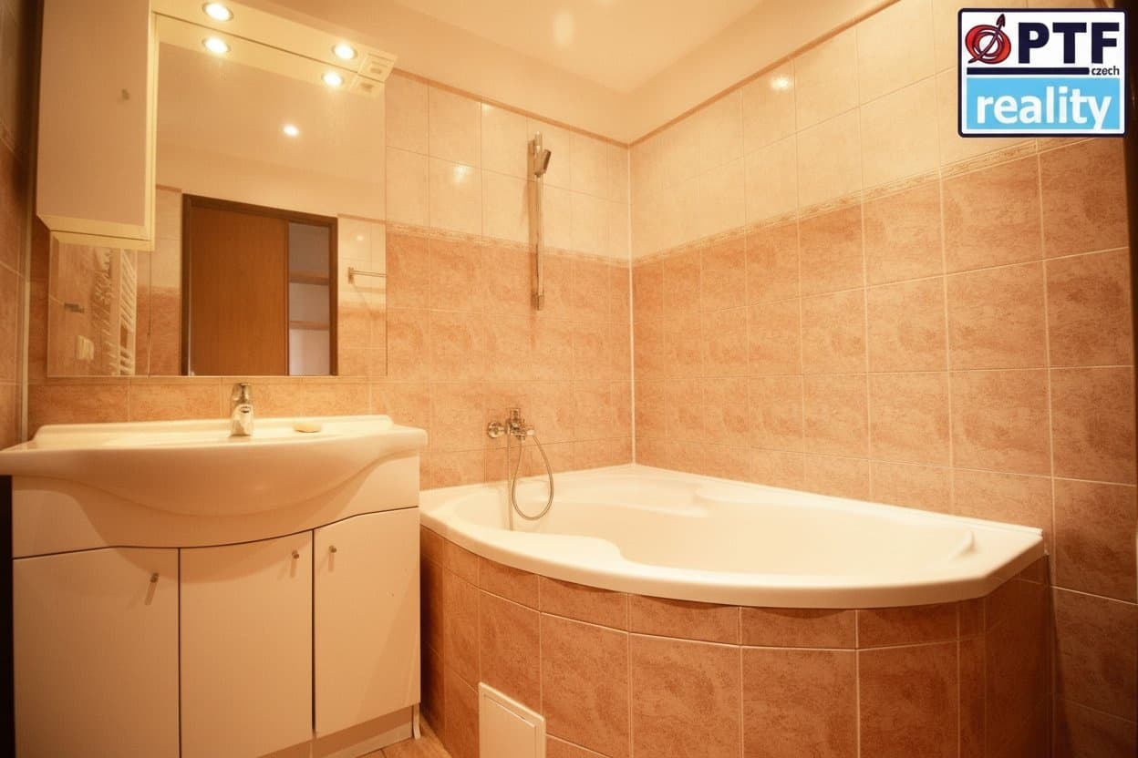 Pronájem světlého a prostorného bytu 3+1 (69 m²) – Zdice, ul. Havlíčkova — Zdice (fotografie 11)