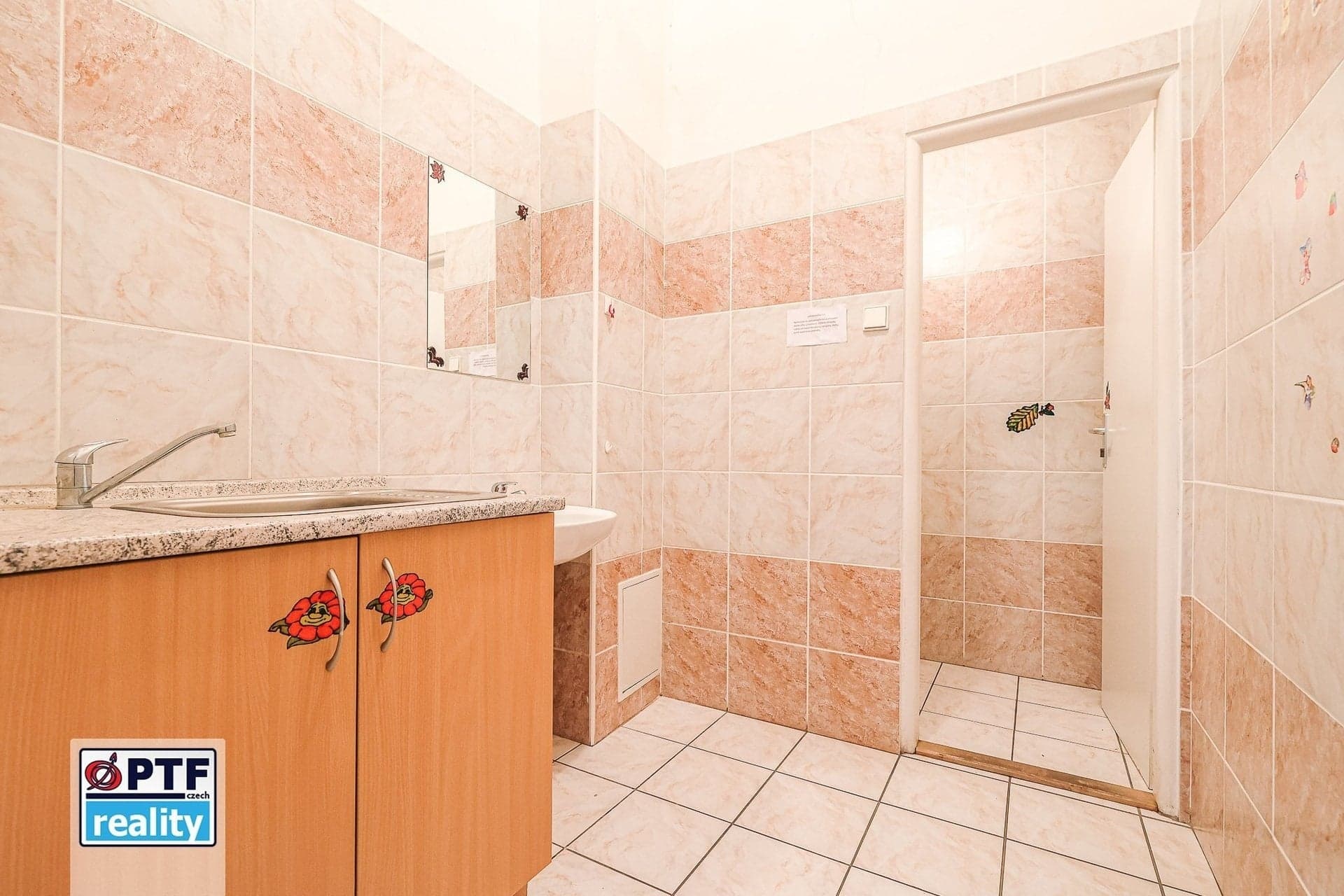 Pronájem dvou kanceláří (31 m²) v Plzni, ul. Na Roudné — Plzeň (fotografie 5)