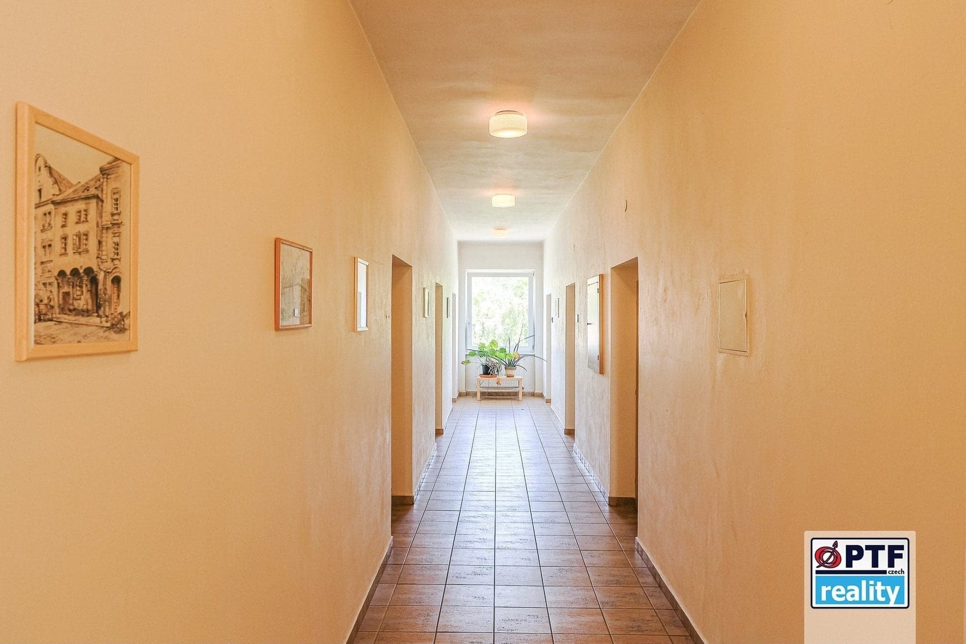 Pronájem dvou kanceláří (31 m²) v Plzni, ul. Na Roudné — Plzeň (fotografie 4)