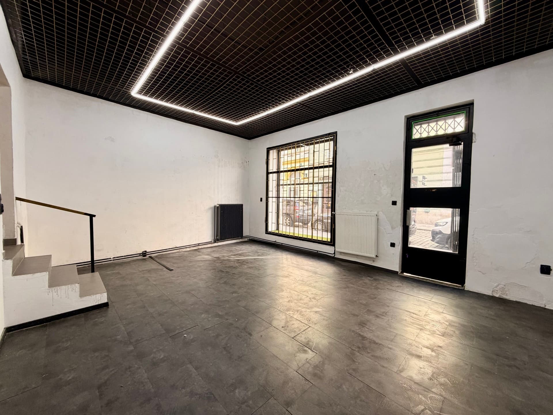 Pronájem obchodních prostor 95 m² - Plzeň — Plzeň (fotografie 4)