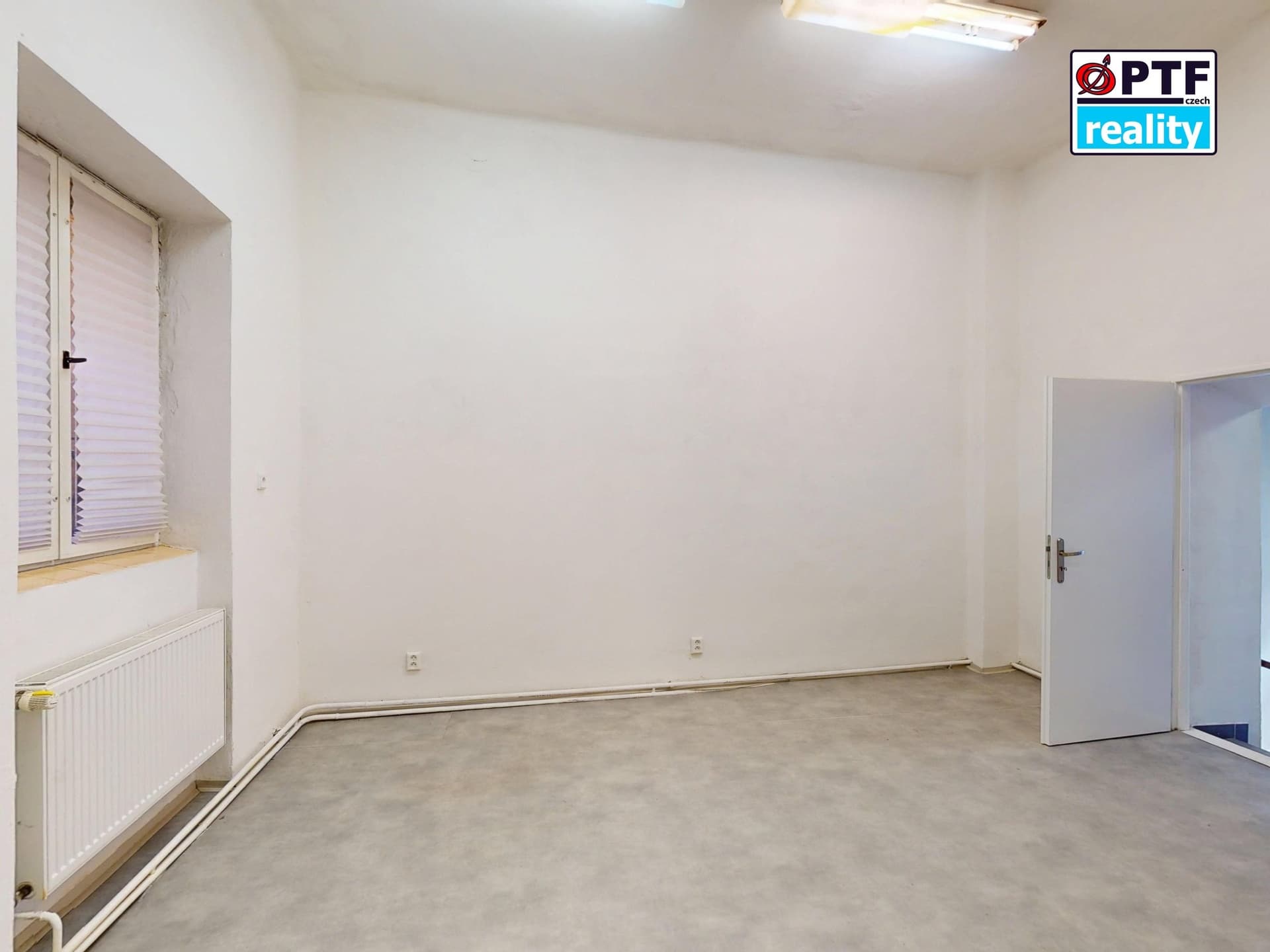 Pronájem obchodních prostor 95 m² - Plzeň — Plzeň (fotografie 9)