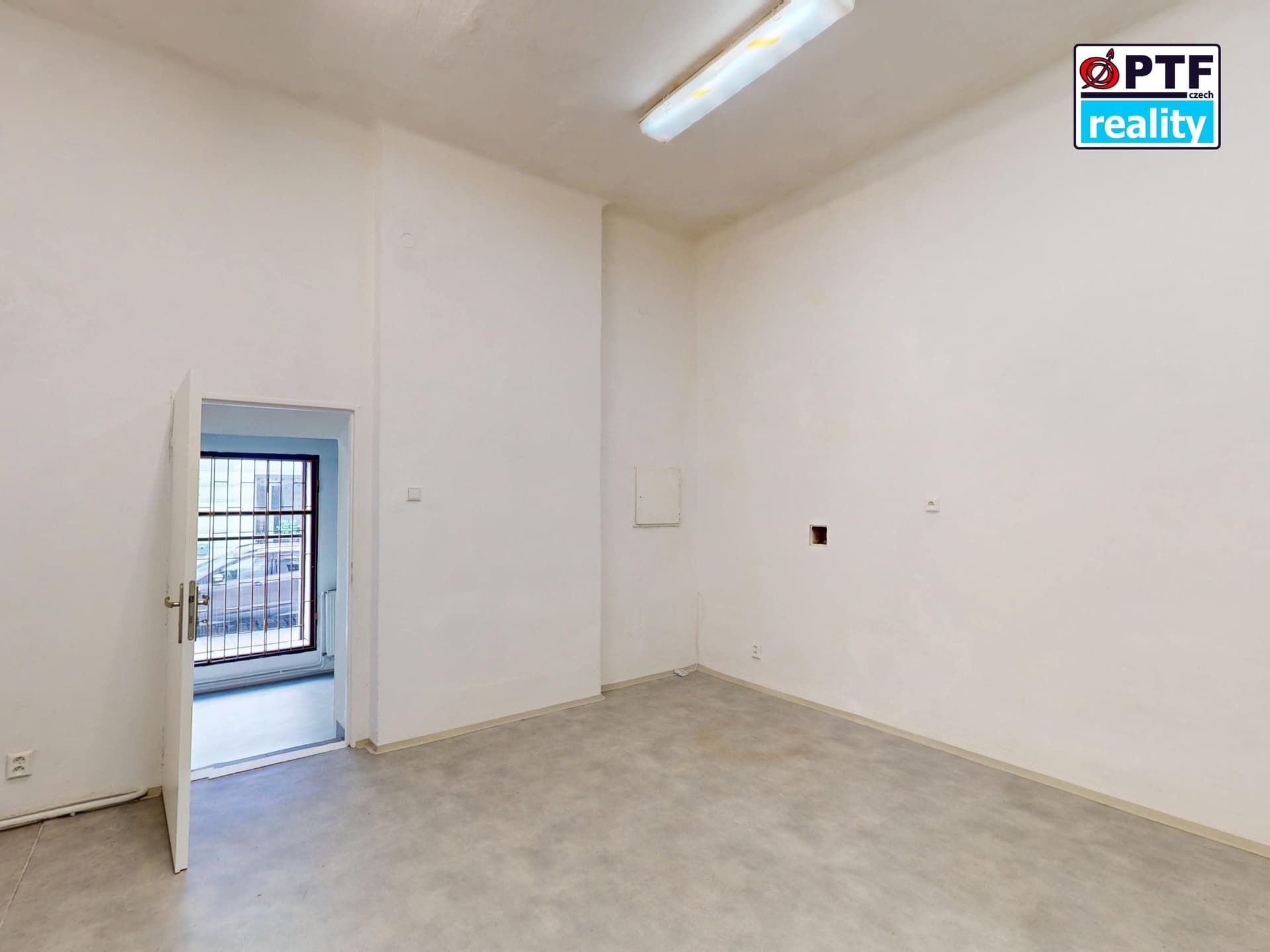 Pronájem obchodních prostor 95 m² - Plzeň — Plzeň (fotografie 10)