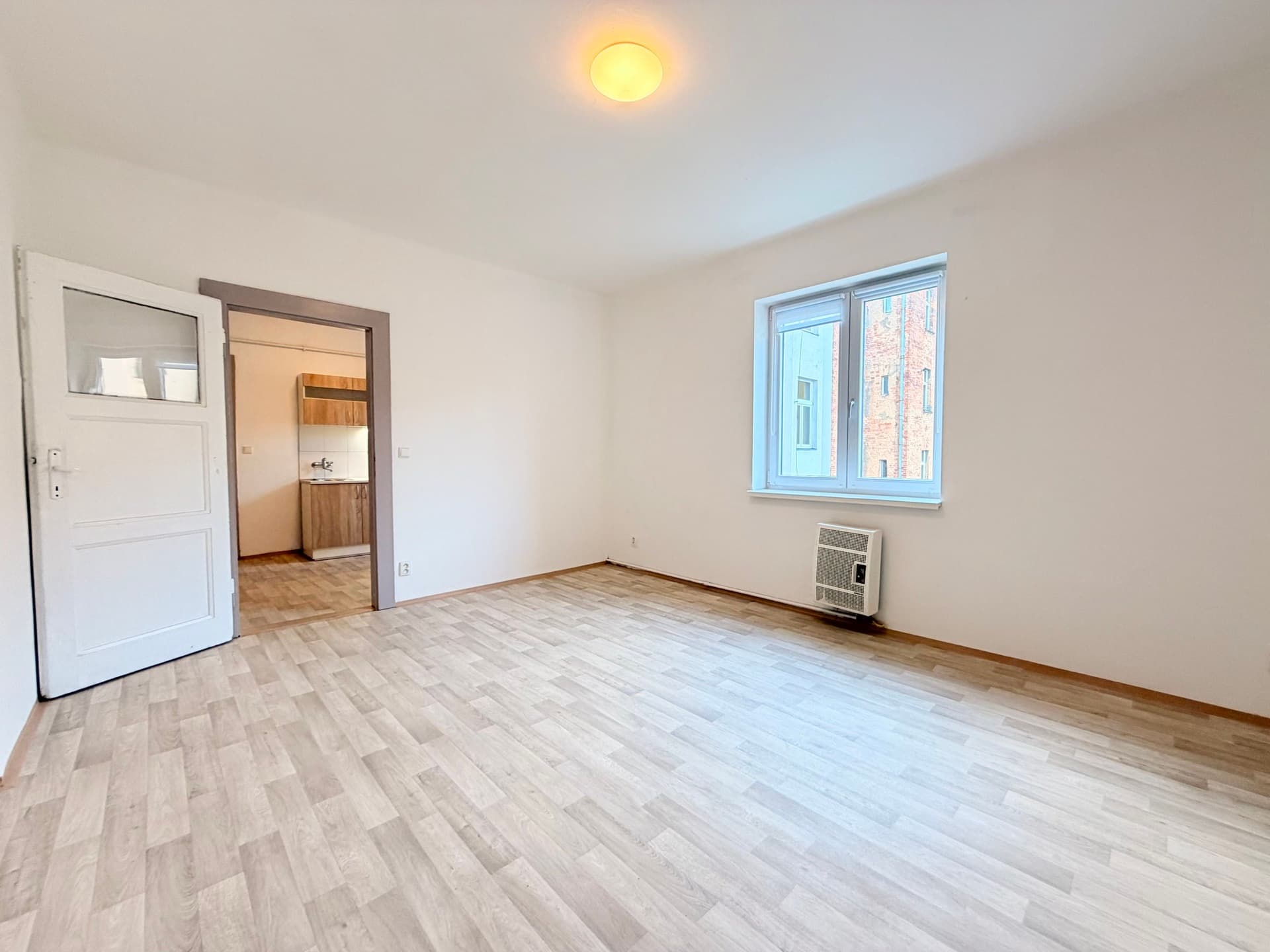 Pronájem bytu 1+1 37 m², Plzeň - ideální pro 1 osobu — Plzeň (fotografie 5)