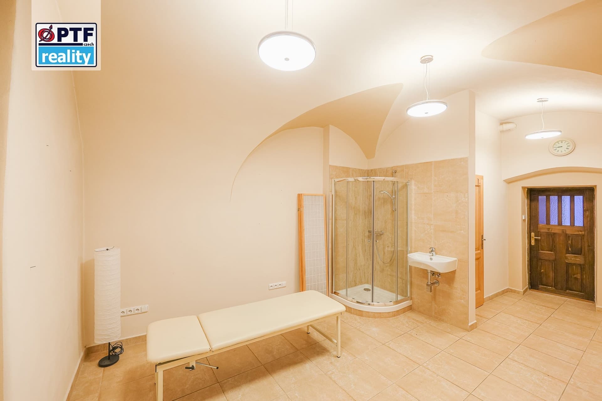 Pronájem obchodního prostoru (25 m²) v centru Plzně, ul. Dominikánská — Plzeň (fotografie 2)