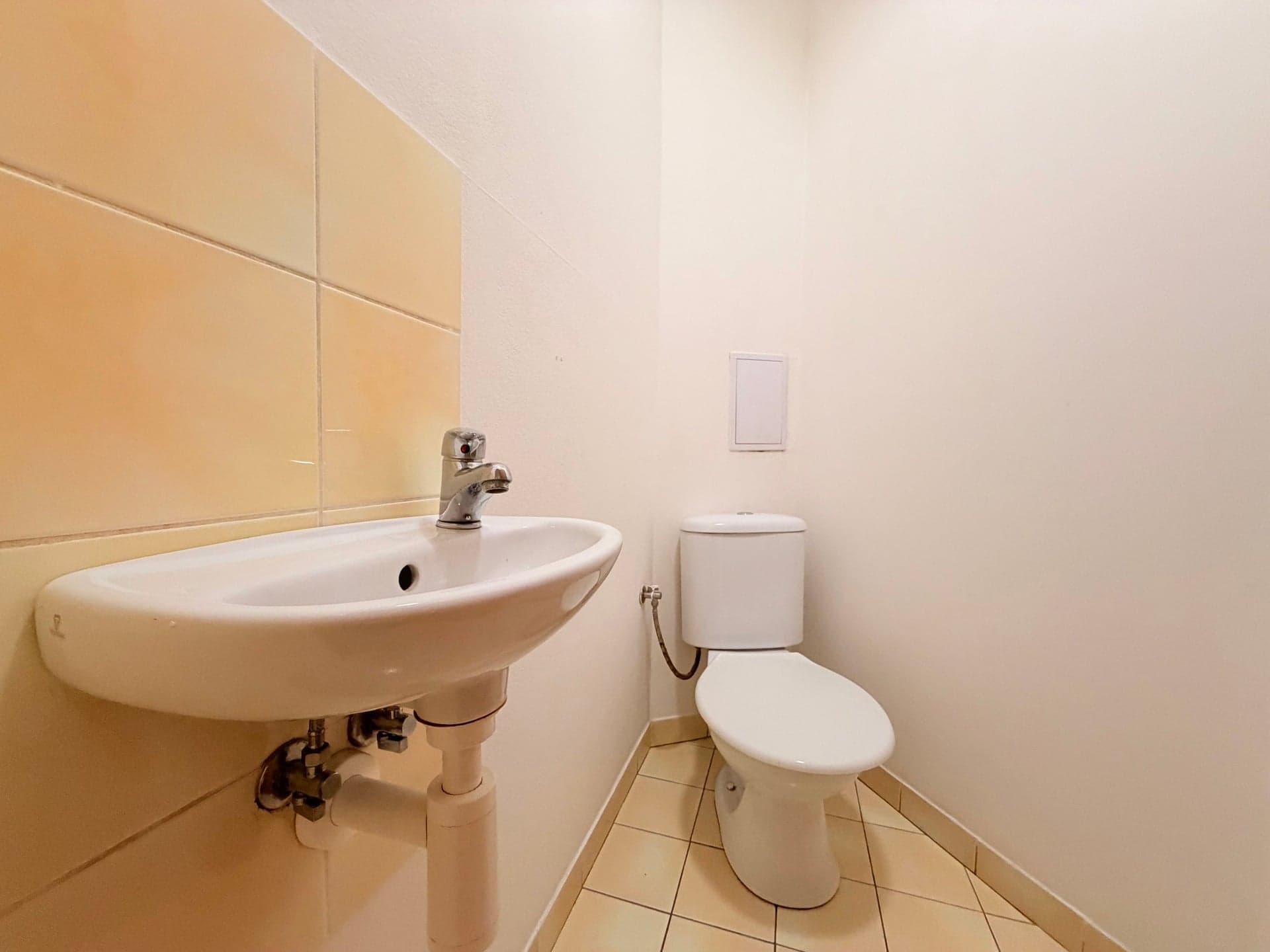 Pronájem prostorného bytu 3+1 125 m² v centru Plzně — Plzeň (fotografie 6)